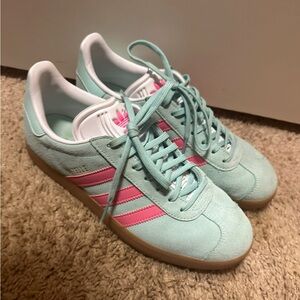 Like new Adidas Women's Pastel Green and Pink gazelle Sneakers